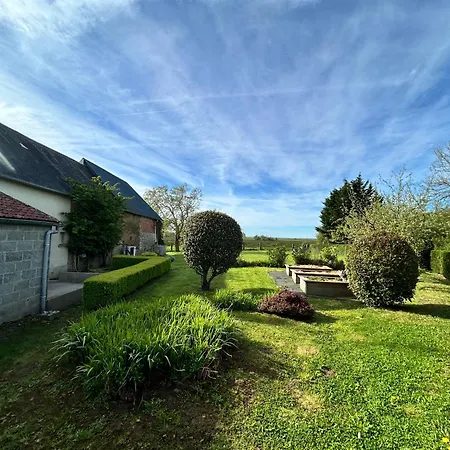 Maison Bord De Marais Proche Du Debarquement Holiday home *
